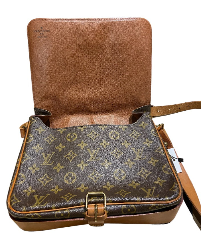 Sacs LOUIS VUITTON Brun, O/S