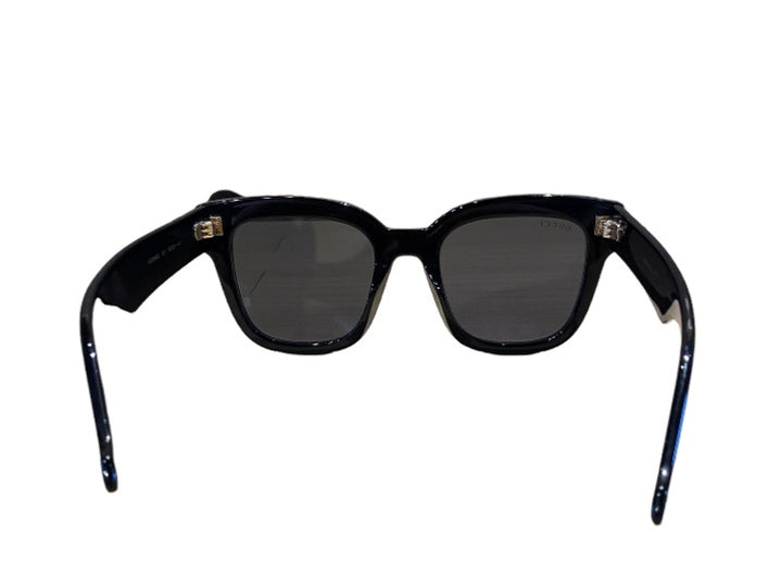Lunettes de soleil GUCCI noires